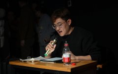 自从完成书写、绘画等动